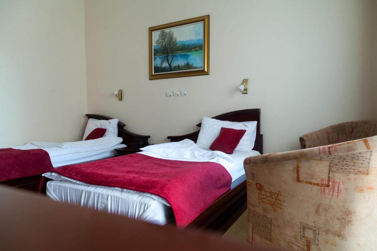 Hotel Villa Majur Суботиця Екстер'єр фото