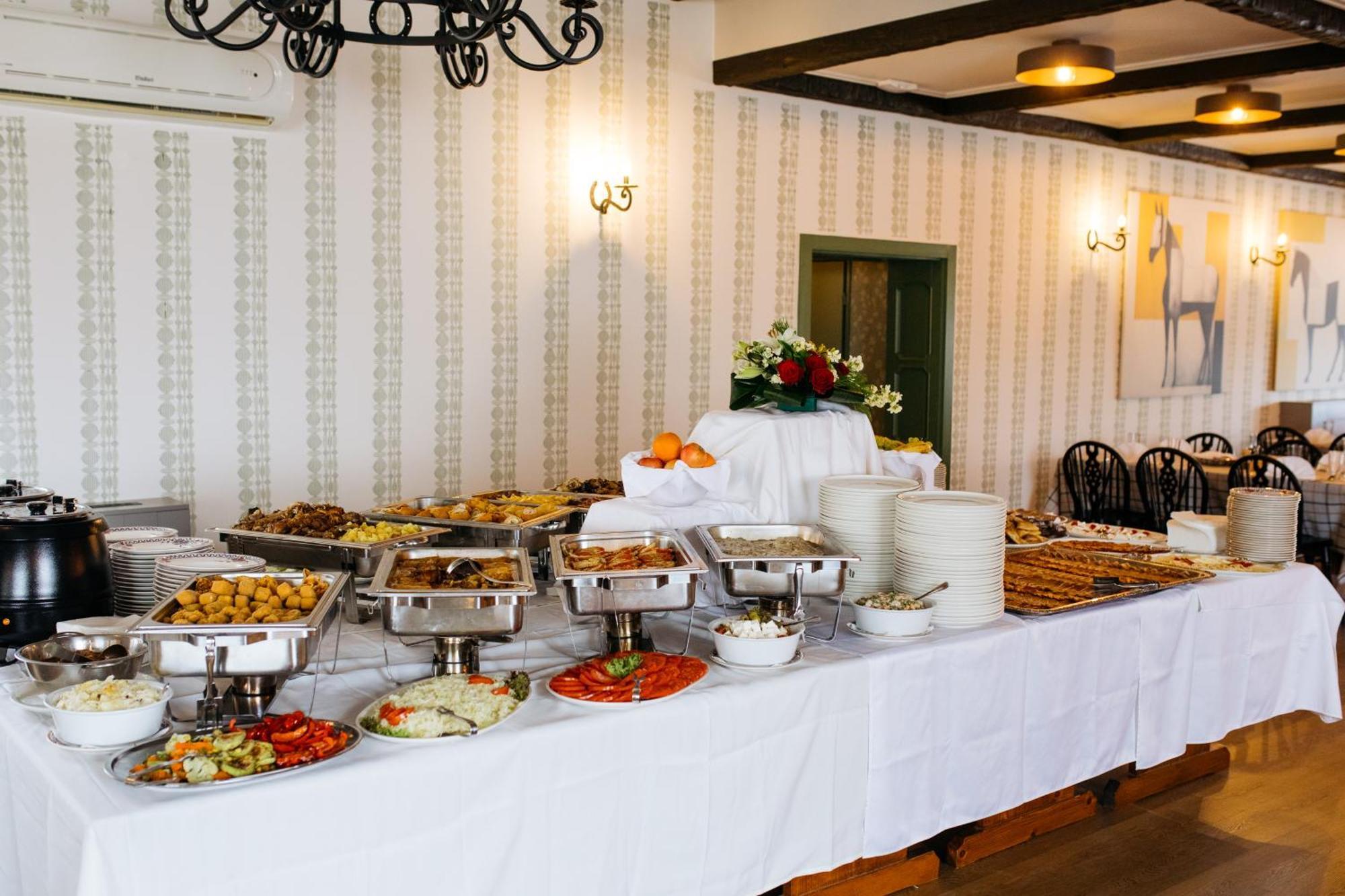 Hotel Villa Majur Суботиця Екстер'єр фото