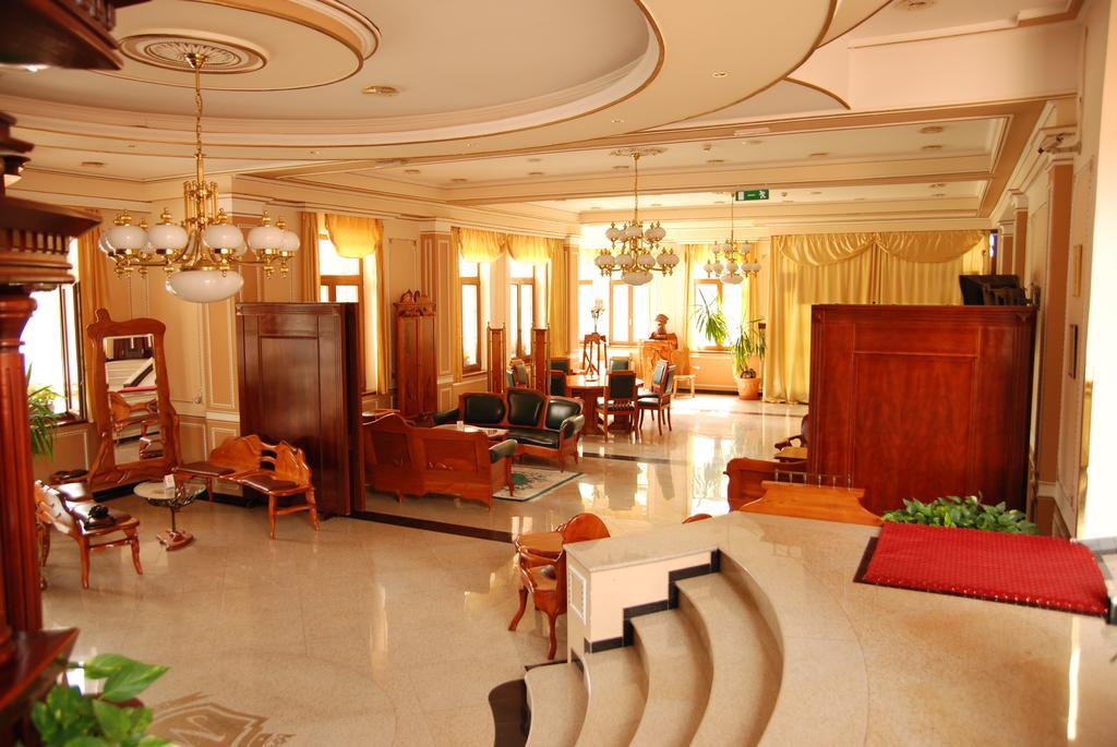 Hotel Villa Majur Суботиця Екстер'єр фото