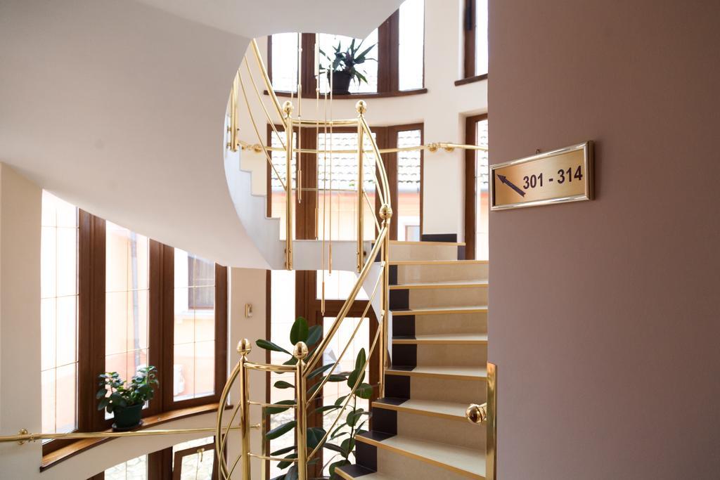 Hotel Villa Majur Суботиця Екстер'єр фото
